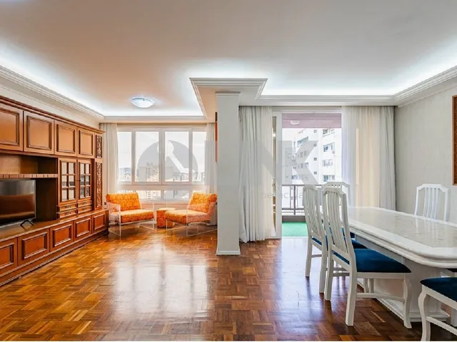 Imagem 11: Apartamento de Luxo no Centro Histórico de Porto Alegre: 3 quartos, 1 suíte, 2 salas, 3
