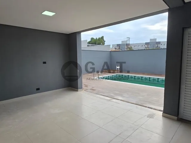 Imagem 5: Locação de Casa em condomínio na Vila Haro, Sorocaba-SP, com 3 quartos, 3 suítes e