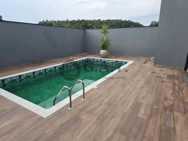 Imagem 2: Locação de Casa em condomínio na Vila Haro, Sorocaba-SP, com 3 quartos, 3 suítes e