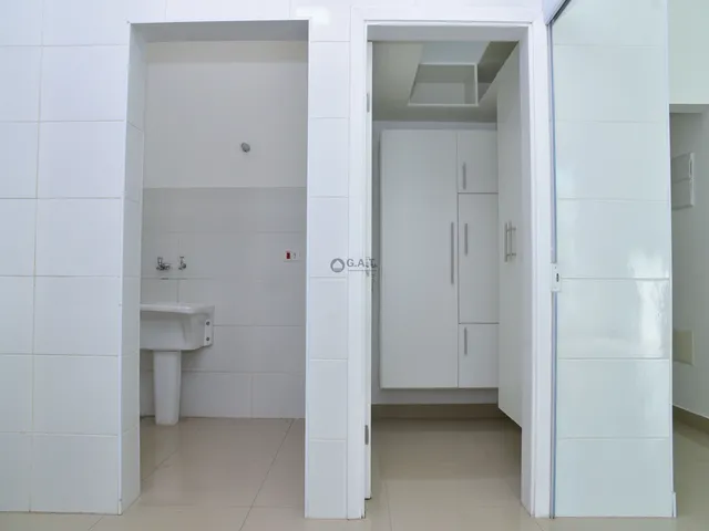 Imagem 3: Aluguel de Casa em Condomínio no Wanel Ville, Sorocaba-SP: 4 Quartos, 3 Suítes, 2