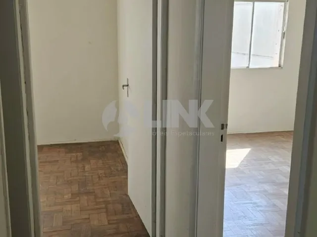 Imagem 5: Apartamento à venda no Centro Histórico de Porto Alegre-RS: 2 quartos, 2 salas, 1