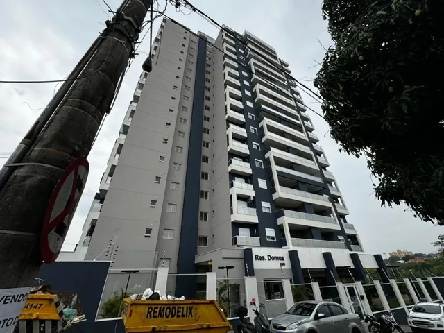 Imagem: O apartamento possui 2 Dormitórios, 1 Suíte, 1 Banheiro,