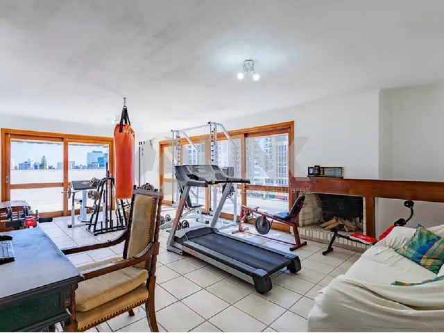 Imagem 12: Imperdível: Cobertura de 3 quartos com 2 vagas à venda no bairro Petrópolis em Porto