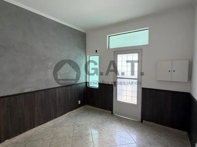 Imagem 13: Casa Comercial para Locação no Centro de Sorocaba-Sp: 2 Quartos, 2 Salas, 1 Banheiro, 80M². Confira!