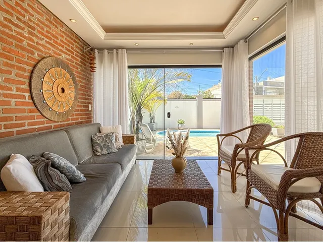 Imagem 2: CASA - Canoas Casa com 4 dormitórios