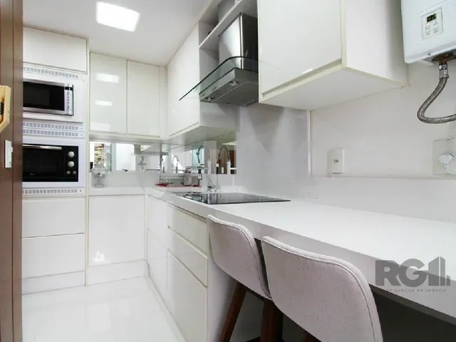Imagem 3: Impecável apartamento de 3 quartos com 2 vagas à venda no Menino Deus, Porto Alegre-RS!