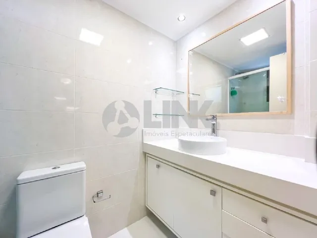 Imagem 7: Apartamento de 3 quartos com 3 suítes e 3 vagas à venda no bairro Petrópolis em Porto