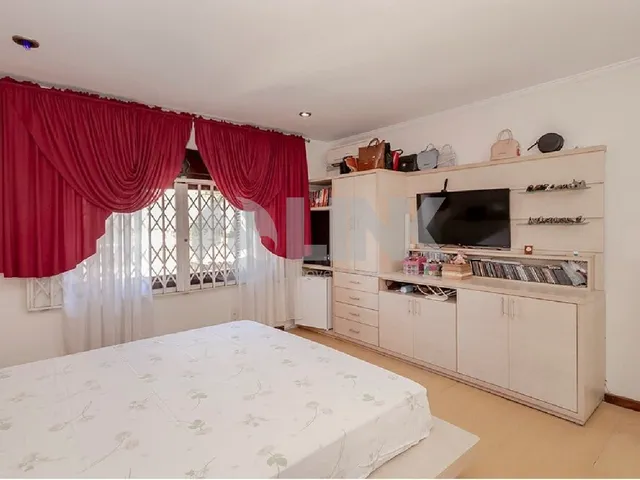 Imagem 6: Imóvel Exclusivo: Casa de 3 Quartos com 3 Suítes e 8 Vagas no Partenon, Porto Alegre-RS!