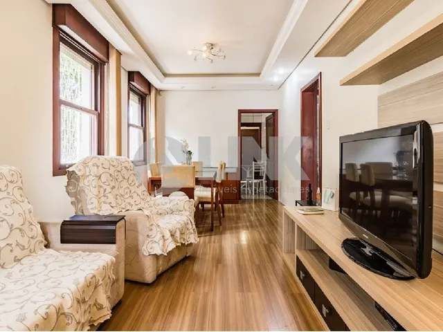 Imagem 7: Imperdível casa de 3 quartos com 2 suítes e 3 vagas à venda em Vila Ipiranga, Porto