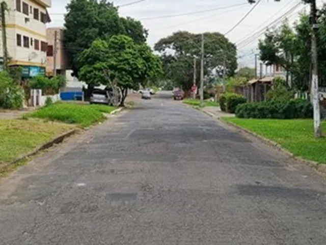 Imagem 1: TERRENO - Porto Alegre