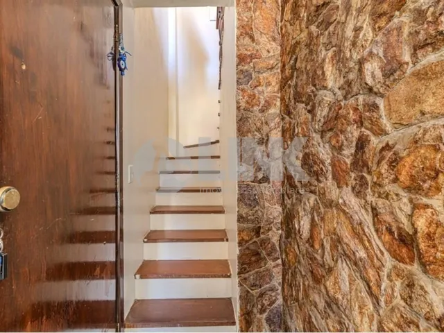 Imagem 3: Imperdível Cobertura de 3 Quartos com 2 Vagas à Venda no Cristal - Porto Alegre-RS