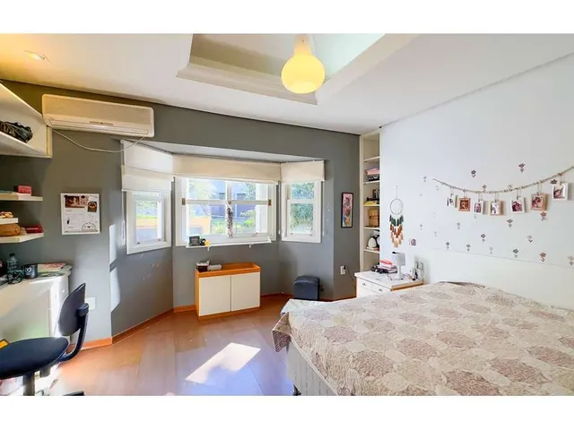 Imagem 4: Casa de 4 quartos e 2 suítes à venda no bairro Vila Assunção em Porto Alegre