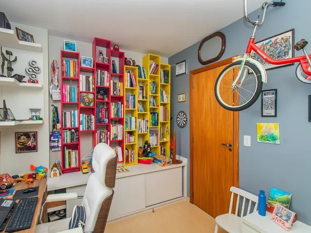 Imagem 11: Apartamento mobiliado de 3 quartos com 2 vagas à venda no bairro Petrópolis em Porto