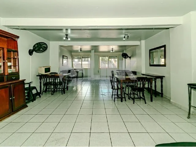 Imagem 13: Comprar Apartamento de 3 quartos à venda no bairro Rio Branco em Porto Alegre