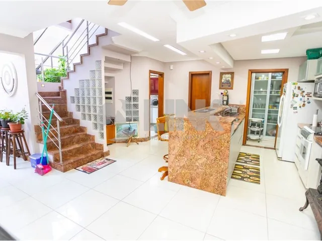 Imagem: Casa de 4 quartos com 2 suítes e 6 vagas