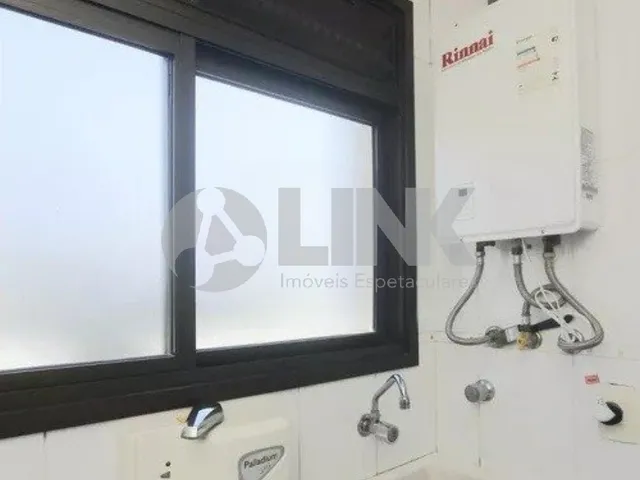Imagem 1: Apartamento de 3 quartos com 2 vagas à venda no bairro Moinhos de Vento em Porto Alegre