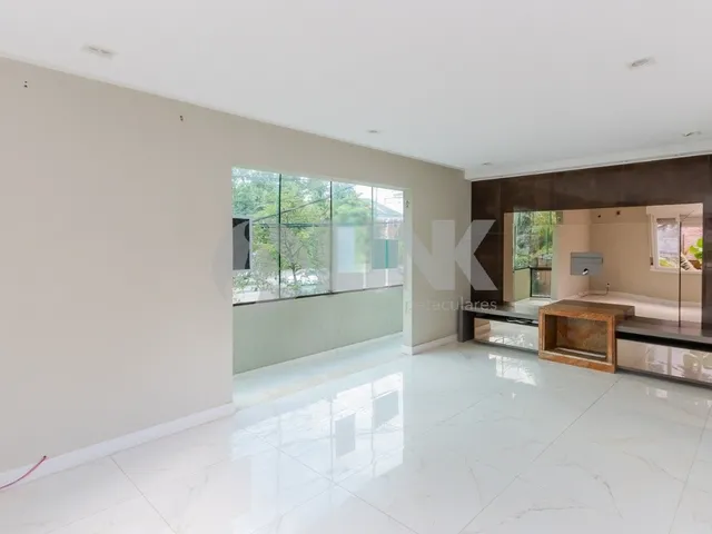 Imagem 12: Apartamento de 3 quartos com 2 vagas de garagem à venda no bairro Petrópolis em Porto