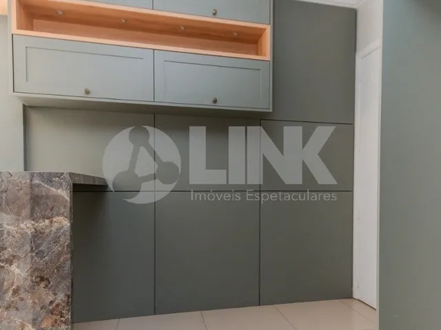 Imagem 8: Apartamento de 3 quartos com 2 vagas de garagem à venda no bairro Petrópolis em Porto