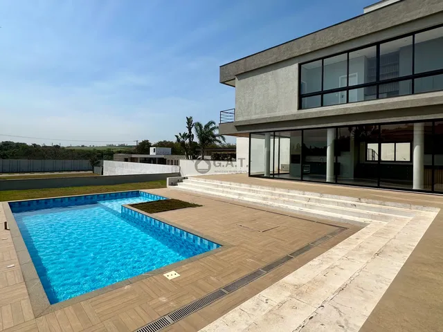 Imagem: Imperdível Casa de Luxo em Condomínio