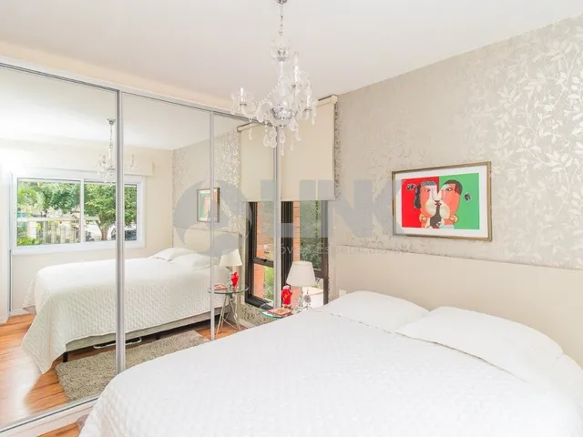 Imagem 2: Apartamento de 2 quartos com 2 vagas de garagem à venda no bairro Petrópolis em Porto