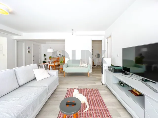 Imagem 1: Apartamento de 2 quartos 2 suítes com 2 vagas à venda no bairro Menino Deus em Porto