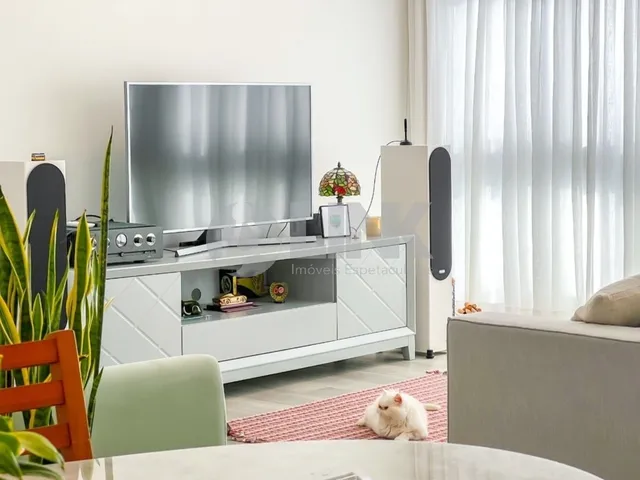 Imagem 3: Apartamento de 2 quartos 2 suítes com 2 vagas à venda no bairro Menino Deus em Porto