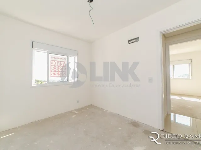 Imagem 2: Apartamento com 2 quartos e 2 vagas à venda no bairro Petrópolis em Porto Alegre