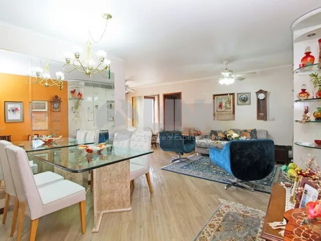 Imagem 2: Comprar Apartamento com 3 quartos à venda no bairro Moinhos de Vento em Porto Alegre