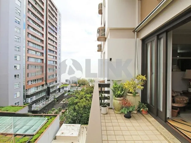 Imagem 13: Comprar Apartamento com 3 quartos à venda no bairro Moinhos de Vento em Porto Alegre