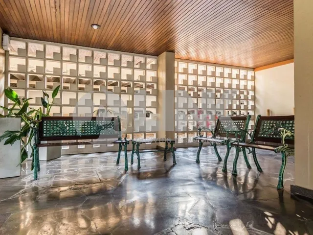 Imagem 14: Comprar Apartamento com 3 quartos à venda no bairro Moinhos de Vento em Porto Alegre