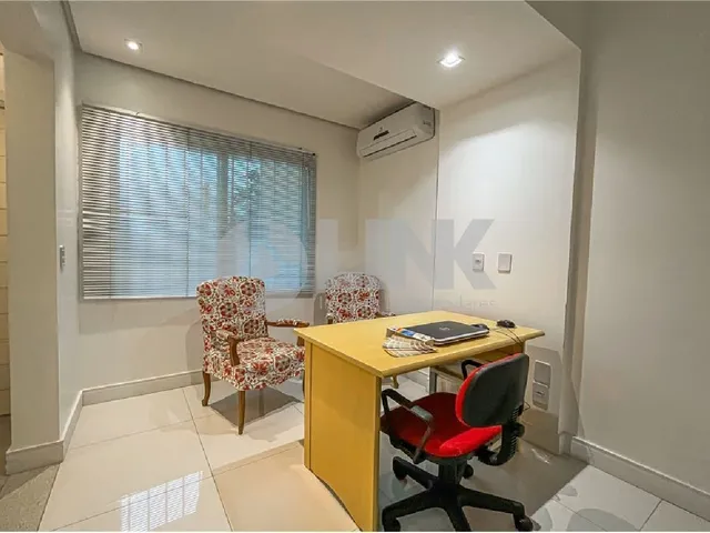 Imagem 15: Casa 4 quartos 2 suítes e 4 vagas de garagem à venda no bairro Chácara das Pedras em