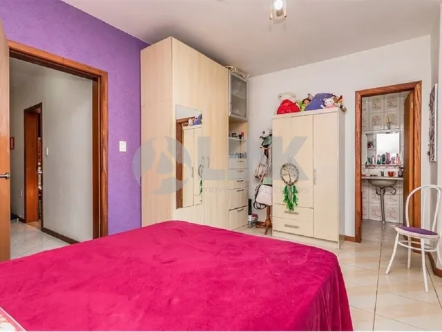 Imagem 7: Casa com 3 quartos 3 suítes e 4 vagas de garagem à venda no bairro Partenon em Porto