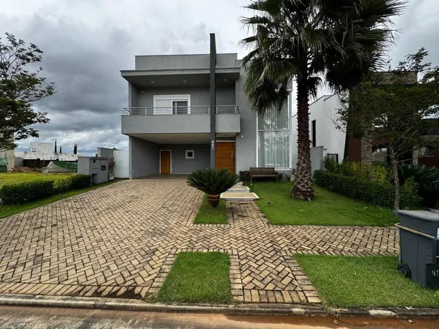 Imagem: Casa em Condomínio À Venda em Alphaville