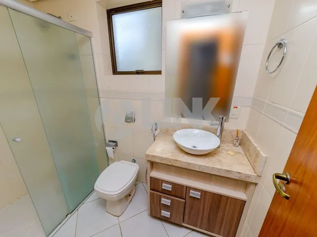 Imagem 2: Apartamento de 3 dormitórios sendo 1 suíte com 2 vagas de garagem à venda no bairro
