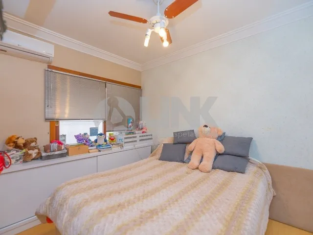 Imagem 4: Apartamento de 3 quartos com 2 vagas de garagem à venda no bairro Petrópolis em Porto