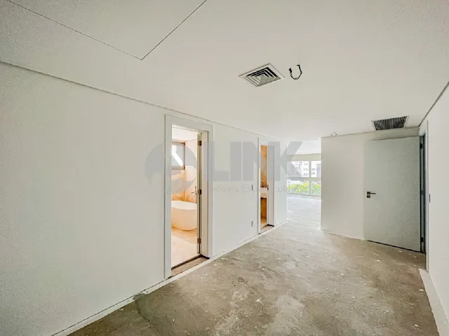 Imagem 5: Apartamento de luxo altíssimo padrão 3 dormitórios 3 suítes e 3 vagas de garagem à