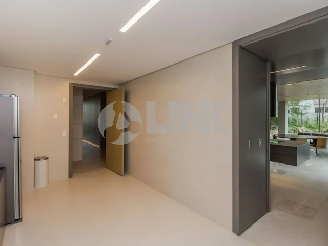 Imagem 3: Apartamento de luxo altíssimo padrão 3 dormitórios 3 suítes e 3 vagas de garagem à