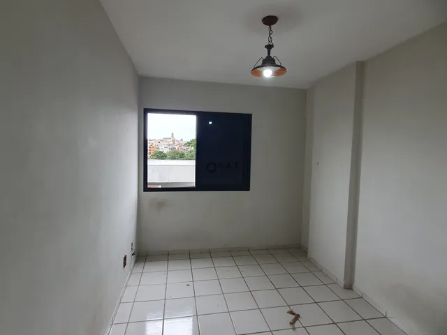 Imagem 3: Apartamento À Venda no Centro de Sorocaba-Sp: 2 Quartos, 2 Salas, 1 Banheiro, 1 Vaga de Garagem!