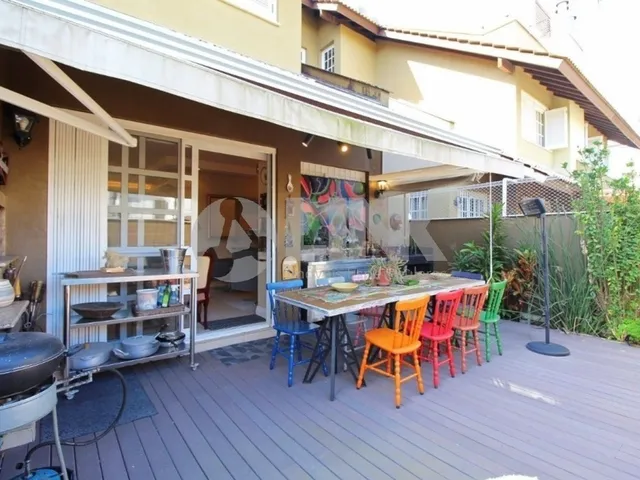 Imagem 9: Casa em Condomínio de 3 Dormitórios Sendo 3 Suítes com 3 Vagas de Garagem À Venda No