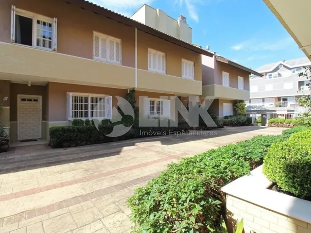 Imagem 13: Casa em Condomínio de 3 Dormitórios Sendo 3 Suítes com 3 Vagas de Garagem À Venda No