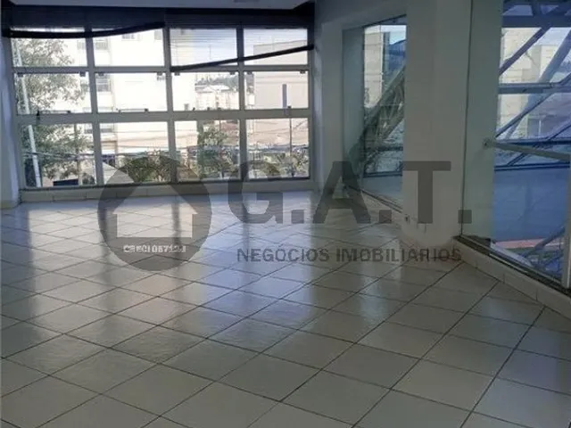 Imagem: O apartamento possui 4 Banheiros, 12 Vagas na garagem,