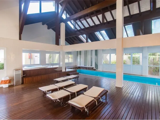 Imagem 2: Casa em condomínio de 4 quartos 4 suítes com 4 vagas à venda no bairro Jardim Carvalho