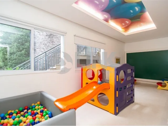 Imagem 2: Casa em condomínio de 4 quartos 4 suítes e 4 vagas à venda no Terra Matter no bairro