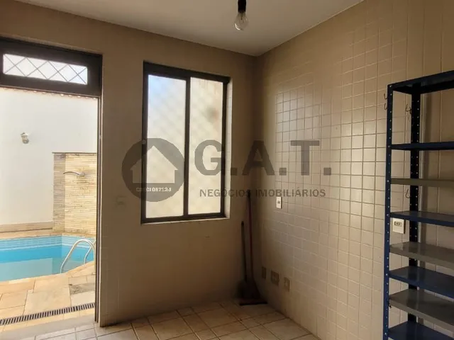 Imagem 4: Casa à Venda no Centro de Sorocaba-SP: 2 Quartos, 2 Suítes, 4 Salas, 4 Banheiros, 4