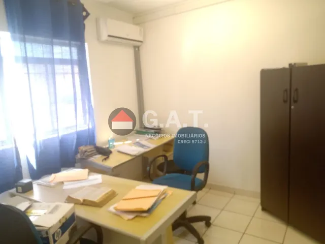 Imagem 2: Prédio para locação no Centro de Sorocaba-SP: 8 salas, 6 banheiros, 333m² de área