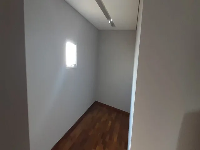 Imagem 7: Casa de Luxo em Condomínio Alphaville Nova Esplanada com 5 Quartos, 5 Suítes e 8 Vagas de Garagem!