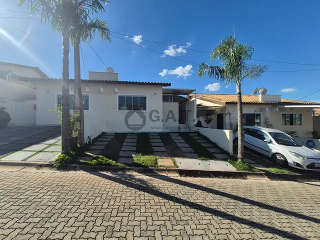 Imagem: A casa em condomínio possui 3 Dormitórios, 1 Suíte, 1