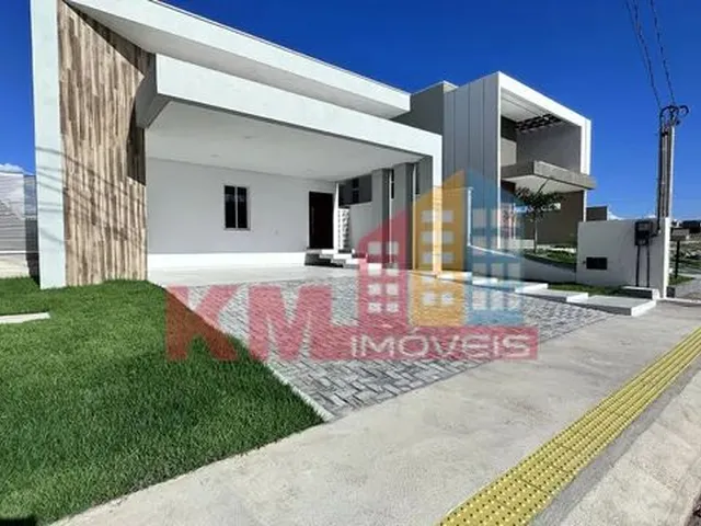Imagem: A casa possui 3 Dormitórios, 3 Banheiros, 2 Vagas na