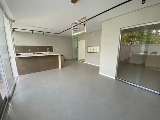 Imagem 7: Casa Térrea no Condomínio Passaredo na Ponta Negra com 190M² e 3 Dormitórios Em