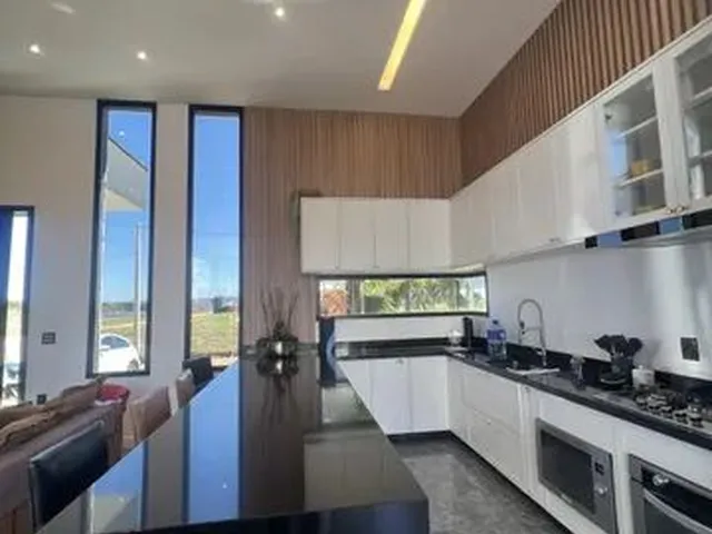 Imagem 7: Casa de Condomínio Térrea para Venda com 190 Metros Quadrados com 3 Quartos